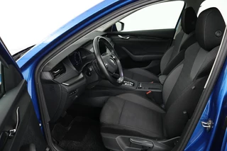 Škoda Octavia Skoda Octavia 1.4 TSI iV Business Edition | Trekhaak |  Stoelverwarming | Carplay | Full LED | PDC | Navigatie | Climate control | Cruise control | PHEV - afbeelding nr 4