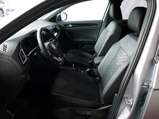 Volkswagen T-Roc Volkswagen T-Roc 1.5 TSI 150PK R-LINE EVO IQ LIGHT ALCANTARA ELEK.KLEP CARPLAY STOEL/STUUR VERW. 18