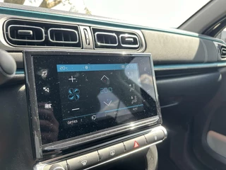 Citroën C3 Citroen C3 1.2 PureTech Shine Navigatie Carplay Cruise Climate Stoelverwarming - afbeelding nr 16