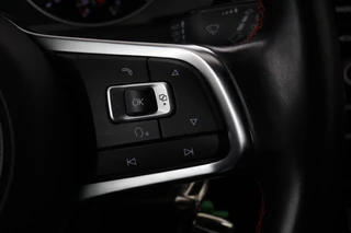 Volkswagen Golf Volkswagen Golf 2.0 TSI GTI | Stoelverwarming | Adaptive cruise |  Full LED | Carplay | Navigatie | 19'' | Sportstoelen | PDC | Bluetooth - afbeelding nr 14