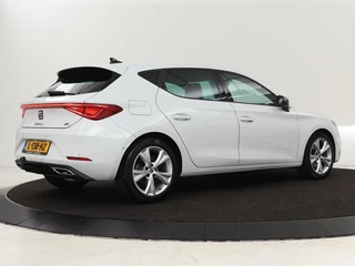 SEAT Leon SEAT Leon 1.5 eTSI FR Intens | Stoel & stuurverwarming |  Trekhaak | Adaptive cruise | Navigatie | Parkeerhulp | Full LED - afbeelding nr 26