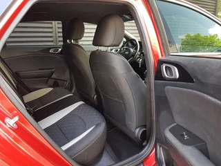 Kia ProCeed Kia ProCeed GT-Line Edition 1.0 T-GDi 120 pk - afbeelding nr 8