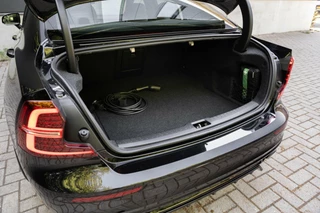 Volvo S60 Volvo S60 2.0 Recharge T6 AWD Heico Ultimate Dark 21'' ACC - afbeelding nr 56