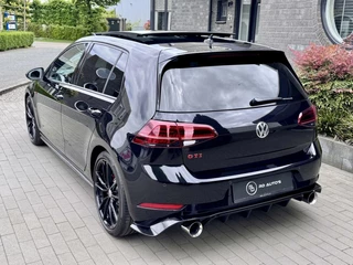 Volkswagen Golf Volkswagen Golf 2.0 TSI GTI Performance Pano Alcantara Virtual - afbeelding nr 6