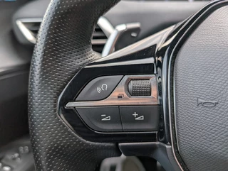 Peugeot 3008 Peugeot 3008 1.6 HYbrid GT Line | Stoelverwarming - afbeelding nr 17