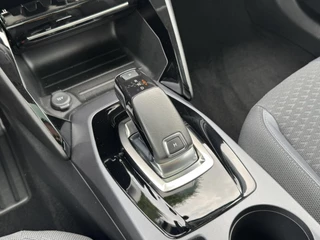 Peugeot 2008 Peugeot 2008 1.2 PureTech Allure Automaat Led Panorama 360 Camera Trekhaak afn. Carplay Cruise - afbeelding nr 30