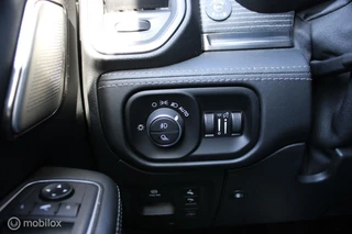 Dodge Ram 1500 Dodge Ram 1500 4X4 5.7 V8 4x4 Crew Cab 5'7 LIMITED RAMBOX LEDER PANO - afbeelding nr 30