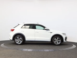 Volkswagen T-Roc Volkswagen T-Roc 1.5 TSI R-Line | Parkeersensoren | Stoelverwarming | Carplay | - afbeelding nr 11