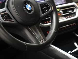 BMW 3 Serie [APPLE CARPLAY, DIGITAL DASH, CAMERA + PDC, VOL LEDER, ELEK ACHTERKLEP, M-STUUR, CLIMATE CONTROL, NAVIGATIE, NIEUWTSTAAT] - afbeelding nr 12