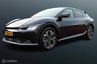 Kia EV6 Light Edition 58 kWh, 3 fasen, Stoel-stuurverwarming, Pdc voor + achter + Camera, Cruise, Clima, App connect, Donker glas