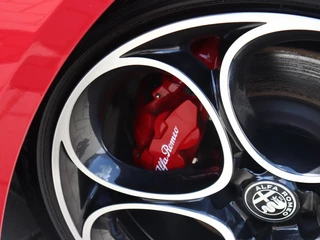 Alfa Romeo Giulia Alfa Romeo Giulia 2.0 Turbo 280 PK Competizione Q4 AWD | Harman | Veloce | 19