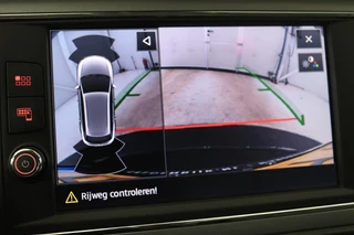 SEAT Leon SEAT Leon 1.5 TSI Style Ultimate Edition | Stoelverwarming |  Adaptive cruise | Camera | Carplay | Beats Audio | Full LED | Keyless | Virtual Cockpit - afbeelding nr 12