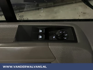 Volkswagen Crafter Volkswagen Crafter 2.0 TDI 140pk L4H4 L3H3 Euro6 # Airco | 2x Zijdeur | Camera | Apple Carplay android auto, bijrijdersbank, 270 gr. achterdeuren, 3000kg trekvermogen - afbeelding nr 18