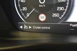 Volvo XC40 Volvo XC40 T2 129pk Aut. Momentum | Navigation Tech - afbeelding nr 25