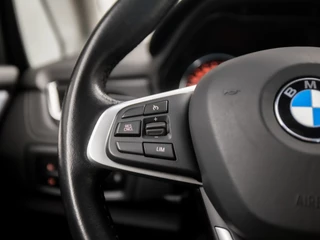 BMW 2 Serie Automaat (NAVIGATIE, CLIMATE, PARKEERSENSOREN, LED KOPLAMPEN, SPORTSTOELEN, CRUISE, TREKHAAK, ELEK ACHTERKLEP, NIEUWSTAAT) - afbeelding nr 19