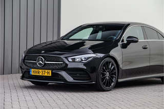 Mercedes-Benz CLA Mercedes-Benz CLA 180 AMG Widescreen, Sfeerverlichting, Camera, 19