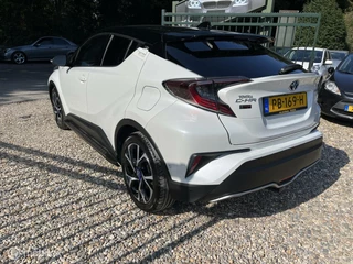 Toyota C-HR Toyota C-HR 1.8 Hybrid Bi-Tone Plus,BTW auto,Clima,Navi,Camera - afbeelding nr 10