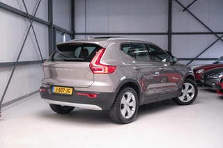 Volvo XC40 Volvo XC40 1.5 T2 Momentum | Schuifdak | Trekhaak | Camera | LED | stoel & stuurwielwarming | - afbeelding nr 11