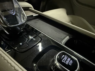 Volvo XC90 Volvo XC90 T8 Recharge AWD Plus Bright LONG RANGE PANO/LUCHTVERING/TREKHAAK/HEAD-UP/VENTILATIE+MEMORY/H&K/PILOT-ASSIST/ACC/20