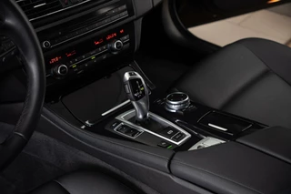 BMW 5 Serie BMW 5-serie Touring 520i 184 PK|M-Sport Executive|Org NL|1ste Eig|Leder|Navi Pro|Xenon|Dealer Onderhouden - afbeelding nr 10