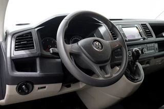 Volkswagen Transporter Volkswagen Transporter T6 2.0 TDI 102pk L2H2 Airco/Navi/Achterklep 07-2018 - afbeelding nr 12