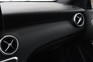Mercedes-Benz A-Klasse Mercedes-Benz A-klasse 160 AMG Night | Panoramadak | Camera | Full LED |  Navigatie | Trekhaak | Cruise control | Park Assist | Airco | Half leder | Sportstoelen - afbeelding nr 21