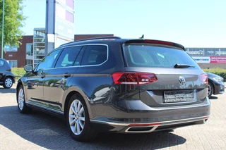 Volkswagen Passat Volkswagen Passat Variant 1.4 TSI PHEV 218pk 6-DSG GTE Business Highline | PanoramaDak | Zomer- en winterset | Carplay | - afbeelding nr 22