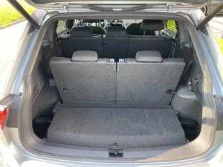 Volkswagen Tiguan Allspace Volkswagen Tiguan Allspace 1.5 TSI Highline Business R 7p. / Panoramadak / Camera / 20'' / Virtual Cockpit / DAB / Stoelverwarming / ACC / Spiegelpakket - afbeelding nr 11