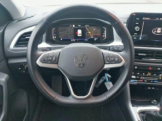 Volkswagen T-Roc Volkswagen T-Roc 1.0 TSI Life airco,navigatie,virtueeldashbord,parkeersensoren,stoelverwarming, - afbeelding nr 12