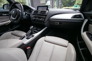 BMW 1 Serie BMW 1 Serie 116i Centennial High Executive - All-in rijklrprs | Leer | Panodak | mooie uitvoering - afbeelding nr 4