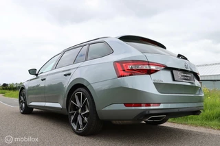 Škoda Superb Skoda Superb Combi 2.0 TSI 4x4 Sportline / Pano / Canton - afbeelding nr 36