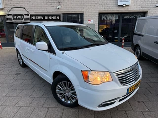 Chrysler Town & Country leer Automaat vol - afbeelding nr 1