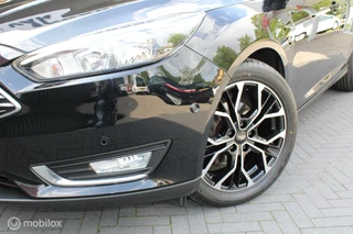 Ford Focus Ford Focus Wagon 1.0 EcoBoost|125Pk|Titanium|Camera|Trekhaak - afbeelding nr 2