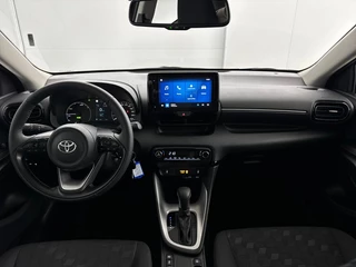 Toyota Yaris Toyota Yaris 1.5 Hybrid 115 Business | Parkeersensoren voor + achter | Stuurverwarming | Stoelverwarming - afbeelding nr 4