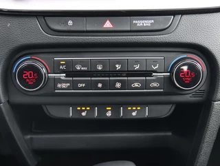 Kia Ceed Sportswagon Kia Ceed Sportswagon 1.6 GDI PHEV DynamicPlusLine | Panoramadak | Dodehoekdetectie | - afbeelding nr 18