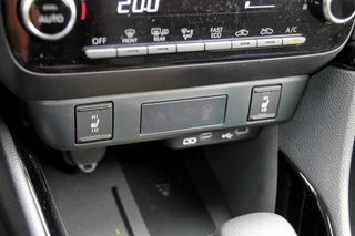 Toyota Yaris Toyota Yaris 1.5 Hybrid 115 Team Player - 93 pk **Camera / Carplay - afbeelding nr 20