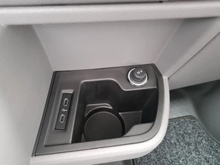 Volkswagen Transporter Volkswagen Transporter 150pk Automaat L2H1 28 Highline Navigatie Apple Carplay Cruise control Airco 3-Zits Euro6 - afbeelding nr 14