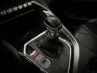 Peugeot 3008 Peugeot 3008 1.2 Premium Carplay | Camera | Keyless NAP - afbeelding nr 20