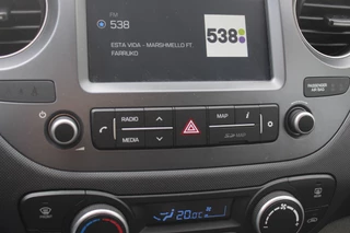 Hyundai i10 Hyundai i10 1.0i Go! 2017 / Navigatie / Apple CarPlay / Bluetooth / Lichtmetalen Velgen / Cruise control / Climate Control - afbeelding nr 24