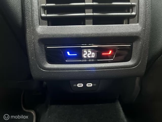 Volkswagen Golf Volkswagen Golf 2.0 TSI GTI CLUBSPORT*PANO-DAK*ACC*CAMERA* - afbeelding nr 25