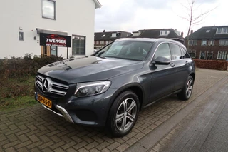 Mercedes-Benz GLC Mercedes GLC-klasse 250 4MATIC AMG-SPORT|TREKHAAK|DODEHOEK|RIJSTROOK|NAVIGATIE|DEALER ONDERHOUDEN - afbeelding nr 1