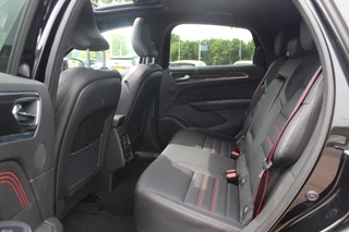 Renault Arkana Renault Arkana 1.6 E-Tech Hybrid 145 R.S. Line / Trekhaak / Panoramadak / Camera / Leder / 18'' / Bose / Keyless / Sfeerverlichting / Navigatie / Dodehoek / DAB / ACC / Stoelverwarming - afbeelding nr 11