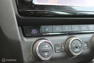 Škoda Octavia Skoda Octavia Combi 1.4 TSI Businessline AUTOMAAT TREKHAAK CAMERA - afbeelding nr 12