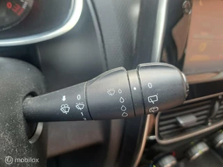 Renault Clio Renault Clio 1.2 TCe Limited - afbeelding nr 31