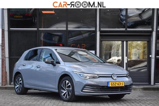 Volkswagen Golf Volkswagen Golf 1.4 eHybrid Lane ACC Camera Ambiance Massage D.Hoek - afbeelding nr 1