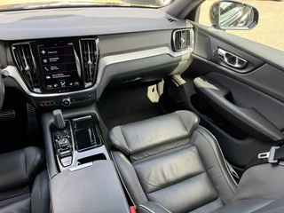 Volvo V60 Volvo V60 2.0 T6 Recharge AWD R-Design Trekhaak Leder Memory Pilot Assist - afbeelding nr 13