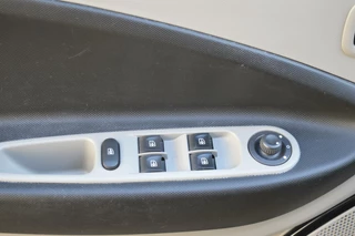 Renault ZOE Renault Zoe Q210 Zen Quickcharge 22 kWh Koop Accu!Camera|Nap - afbeelding nr 10