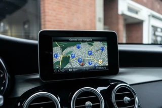 Mercedes-Benz GLC Mercedes GLC-klasse 250 4MATIC AMG Pano / Burmester / Trekhaak - afbeelding nr 15