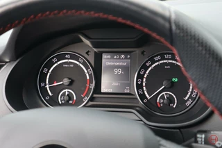 Škoda Octavia Skoda Octavia Combi 2.0 TSI RS DSG 220 PK / 1e eig / Stoelverwarming / Cruise / Xenon - afbeelding nr 26