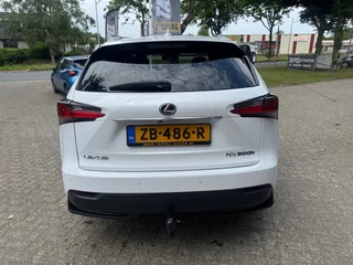Lexus NX Lexus NX 300h AWD F Sport L. - afbeelding nr 4